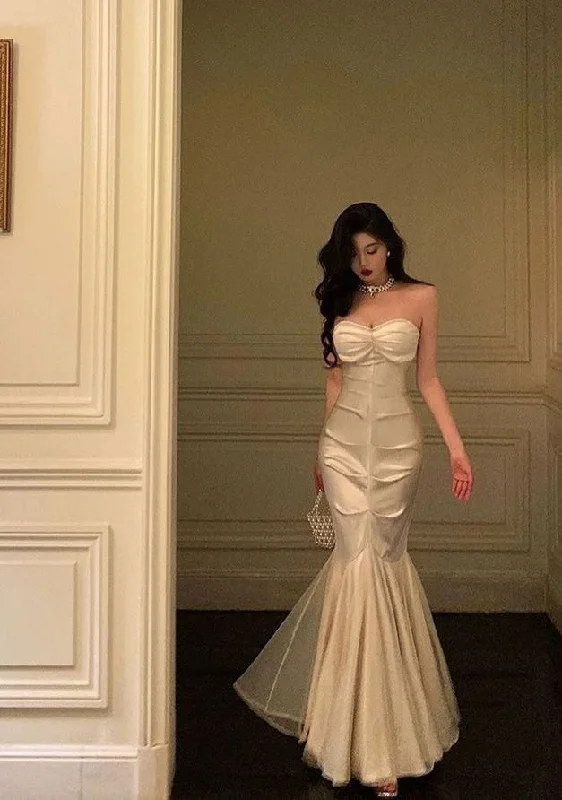 Cut-Out DressStrapless Sweetheart Mermaid Evening Gown      cg25132