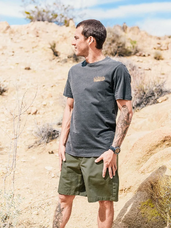 Men's Pants with Stretchable Fabric for FlexibilityBarracks Relaxed Chino Shorts - Army Green Combo Men's Pants with Stretchable Fabric for FlexibilityBarracks Relaxed Chino Shorts - Army Green Combo
