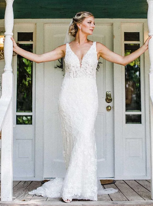 women's cinched-waist dressesSexy Long Mermaid V Neck Backless Wedding Dress