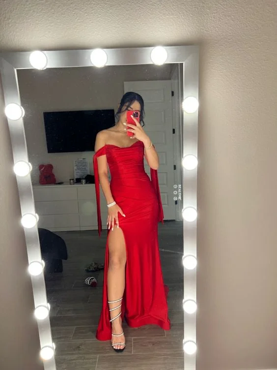 Backless DressCharming Red Off Shoulder Evening Dress With Side Split     cg25134