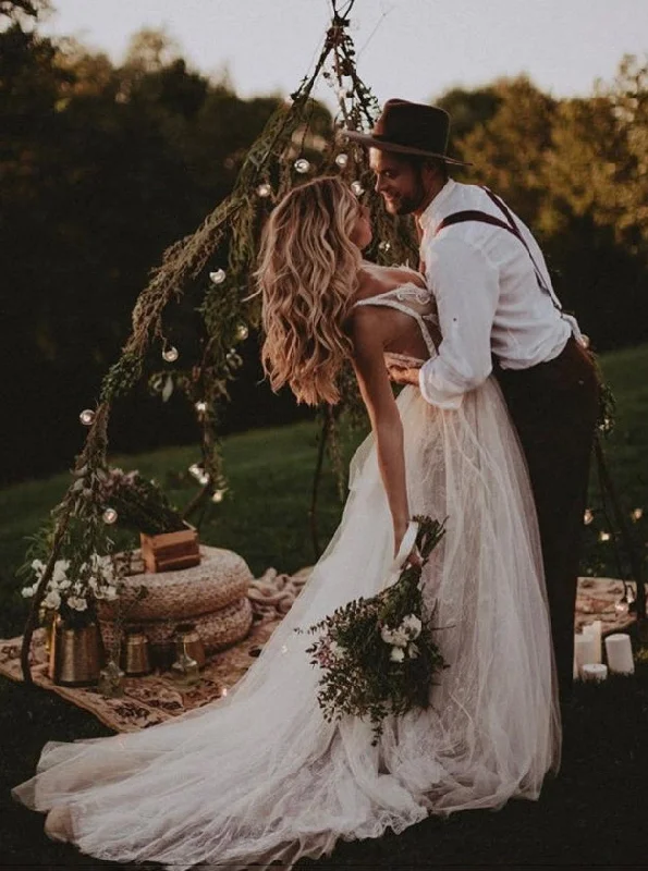 Statement DressFlowy A-line V-neck Boho Wedding Dress With Appliques Beading OW610 Statement DressFlowy A-line V-neck Boho Wedding Dress With Appliques Beading OW610