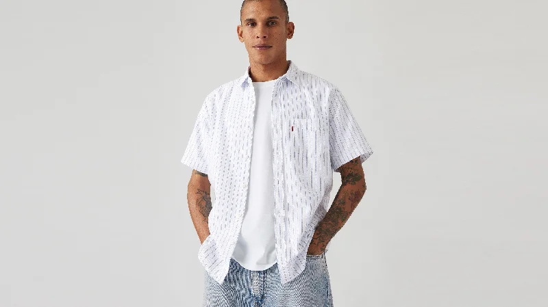 Men's Limited Edition Shirts for ExclusivityLevi's® Men's Short-Sleeve Classic Standard Fit Shirt Men's Limited Edition Shirts for ExclusivityLevi's® Men's Short-Sleeve Classic Standard Fit Shirt