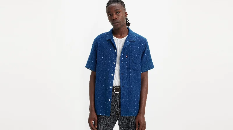 Men's Geometric Print Shirts for a Modern TwistLevi's® Men's Sunset Camp Shirt