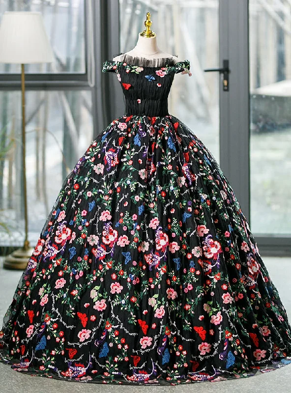 Spaghetti Strap DressBlack Ball Gown Embroidery Off the Shoulder Quinceanera Dress