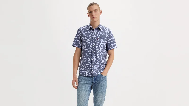 Stylish Men's Graphic T-ShirtsLevi's® Men's Short-Sleeve Classic Standard Fit Shirt Stylish Men's Graphic T-ShirtsLevi's® Men's Short-Sleeve Classic Standard Fit Shirt