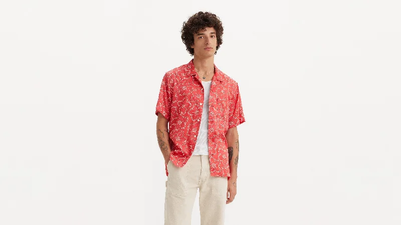 Men's Scoop Neck T-Shirts for a Relaxed FeelLevi’s® Men’s Sunset Camp Shirt