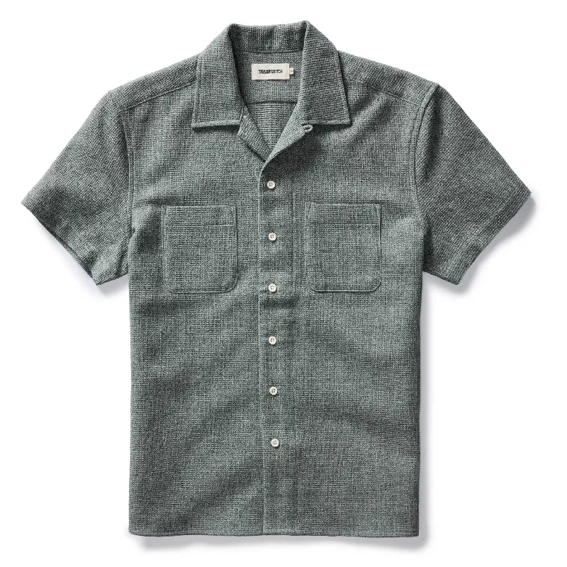 Men's Iron-Free Shirts for Wrinkle-Resistant WearThe Conrad Shirt in Deep Sea Twist Men's Iron-Free Shirts for Wrinkle-Resistant WearThe Conrad Shirt in Deep Sea Twist
