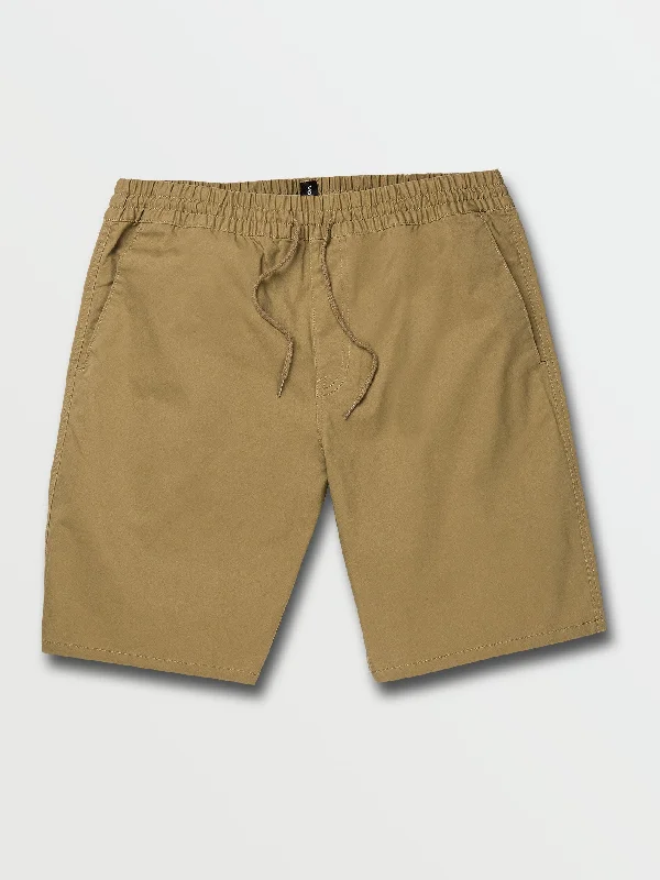 Men's Elastic-Waisted Pants for Easy MovementCleaver Elastic Waist Stretch Shorts - Dark Khaki Men's Elastic-Waisted Pants for Easy MovementCleaver Elastic Waist Stretch Shorts - Dark Khaki