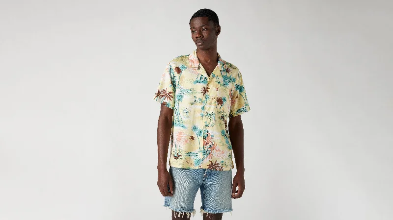 Men's Insulated Shirts for Cold WeatherLevi's® Men's Sunset Camp Shirt