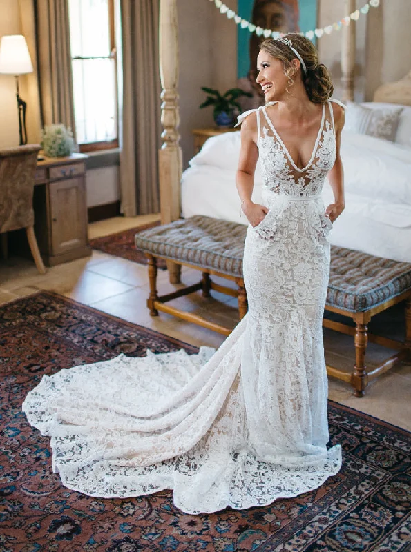 Flowy DressSexy V-neck Lace Beach Mermaid Wedding Dress With Train