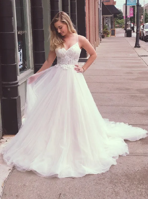 Velveteen DressA-Line Spaghetti Straps Tulle Appliqued Wedding Dresses OW627