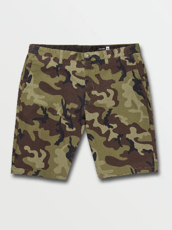 Men's Patterned Pants with Animal PrintsVmonty Stretch Shorts - Green Combo