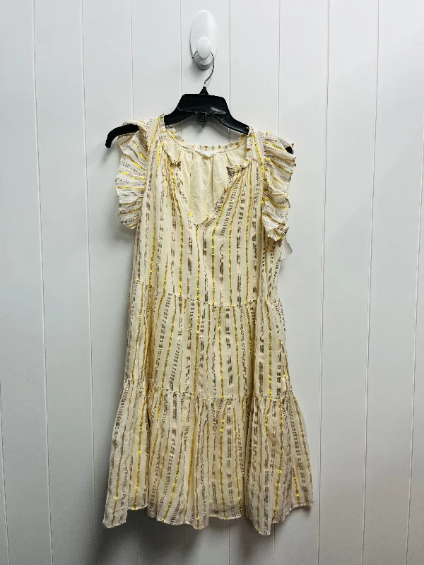 Laced-Up DressDress Casual Short By A Loves A In Chartreuse, Size: M